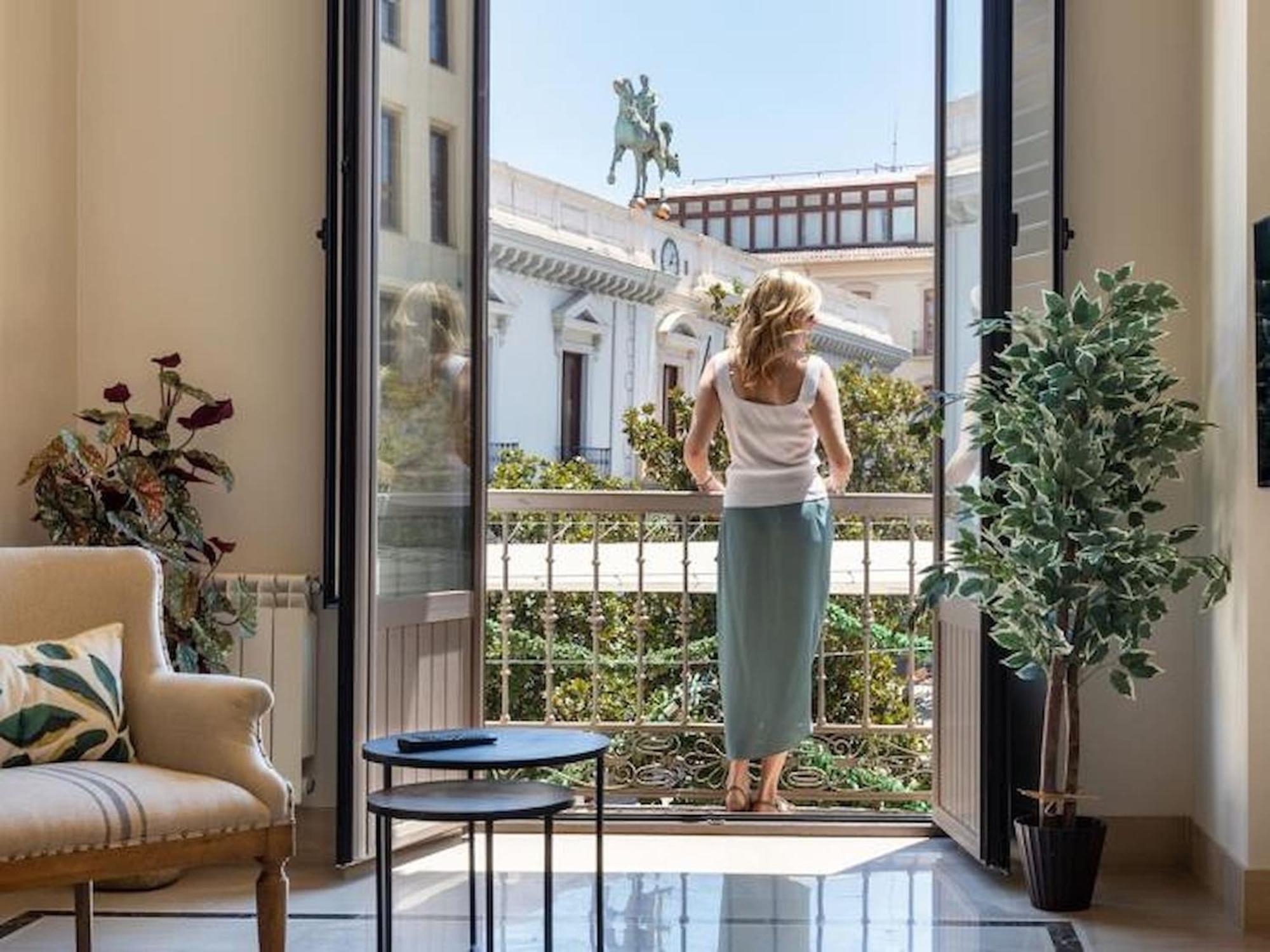 Chezmoihomes Town Hall Apartment グラナダ エクステリア 写真